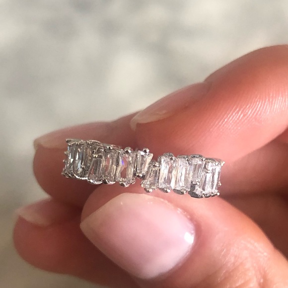 Gold Plated Baguette “T” Shape Stone Ring - Picture 9 of 13